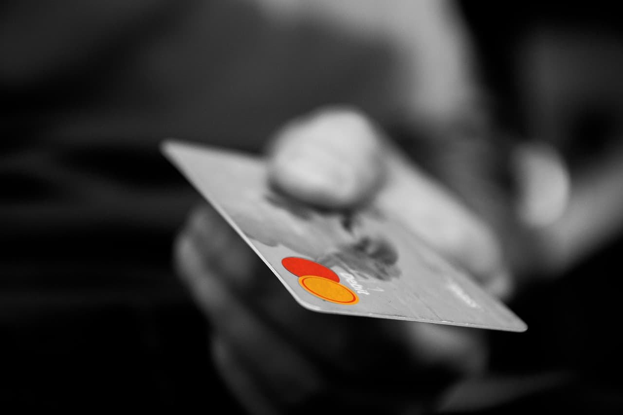 UK to Lift the Ban on Debit Card Use on Gaming Machines